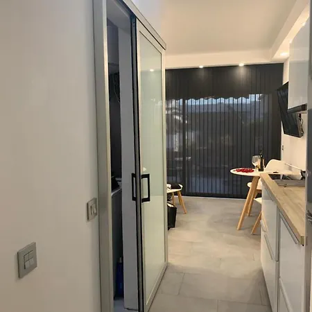 Paradise Apartment *